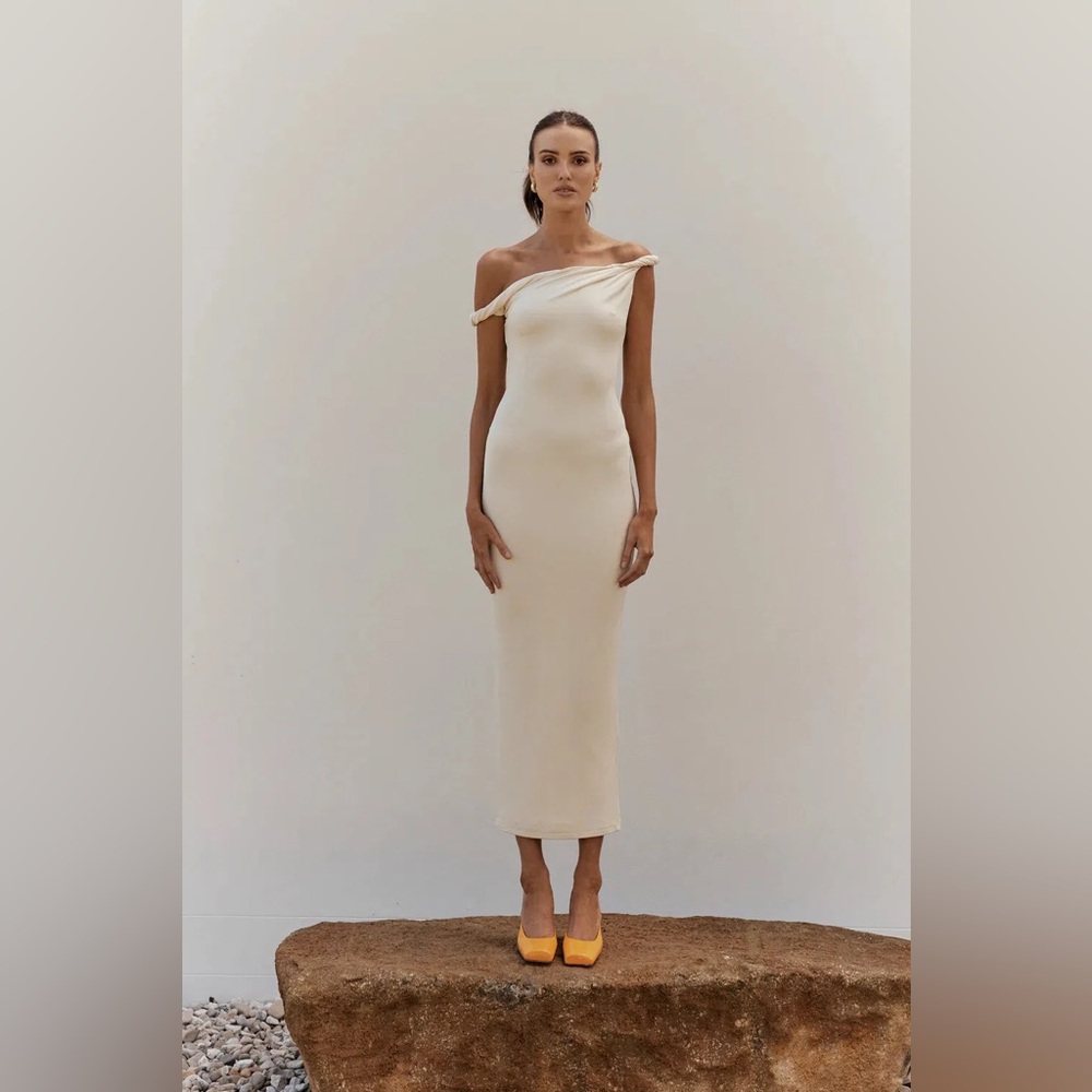 Johansen Poppy Cream Bodycon Long Dress XS Formal Evening Gown Minimalist Style